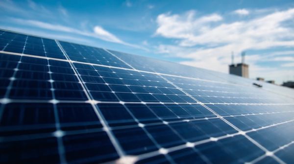 Les avantages clés de l'investissement dans les panneaux solaires en 2026